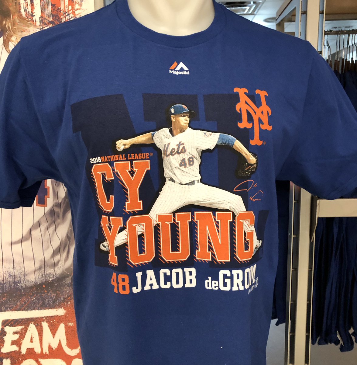 MetsTeamStore's tweet photo. New arrivals🔥 @JdeGrom19 #CyYoung t-shirts will be available at the @Mets Team Store starting tomorrow. #Mets #teamstore #48forCy #deGrom #LGM #NYM https://t.co/6kw9xf02jh