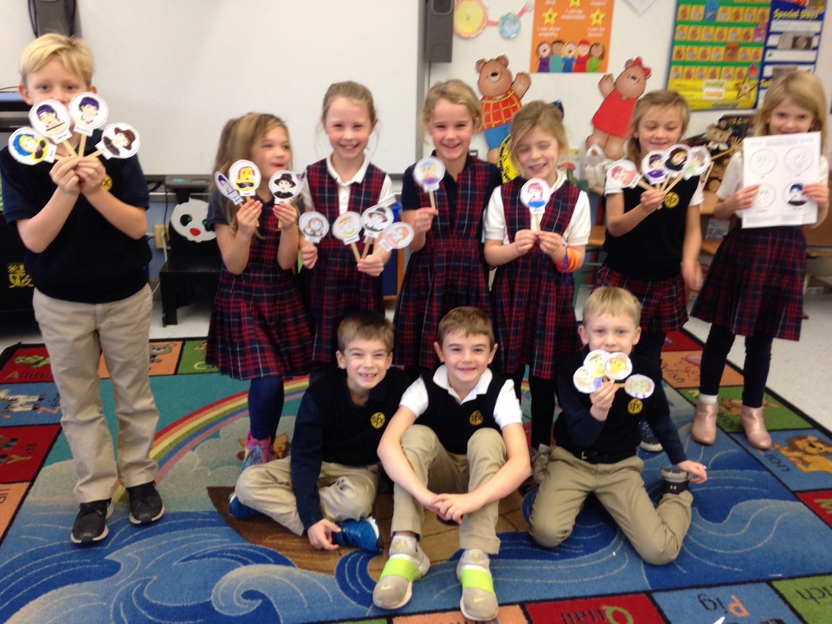 sfxokeefe's tweet photo. Happy Thanksgiving  from the First Graders https://t.co/4mERGAXGnx