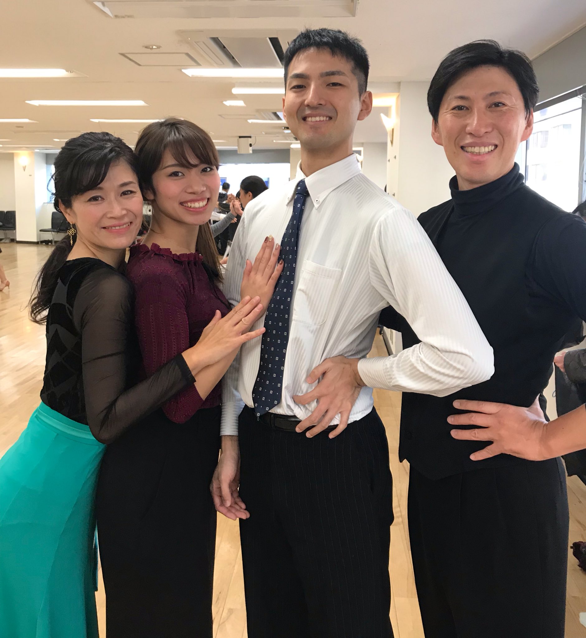 ジェイズダンスアカデミー 公式 در توییتر 2月10日に行われるアレックスムーアカップ Natd杯 の規定フィガー講習会が本日スタジオidcにて行われました ラテンのモデル をジェイズダンスのオーナー 田中淳 永田真樹子 組 が務めましたよ 頑張りましょう