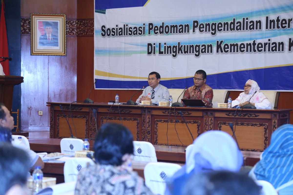 Selamat siang Rekanaker, dalam rangka meningkatkan kualitas pengendalian internal Kemnaker, Biro keuangan Kemnaker mensosialisasikan pedoman pengendalian internal atas pelaporan keuangan di lingkungan Kemnaker (21/11/2018).