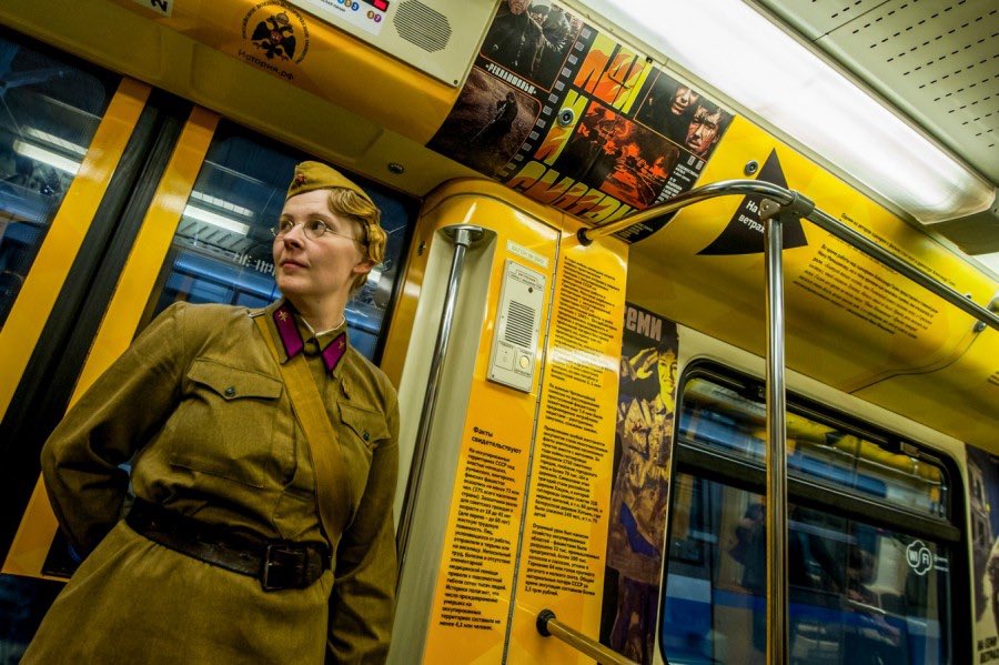 Режим работы метро 9 мая. Тематические поезда. Тематический поезд в метро. День Победы поезд метро.