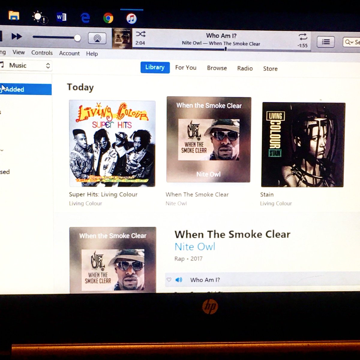 niteowlhiphop's tweet photo. While I was at rehearsal
a couple months back,
I ran into a #FratBrother 
from #SIUE 
After we gripped up &amp; 
had a couple drinks, 
I told him I just put out my 18th album. 
He turned his laptop around &amp; said.. 
"You Mean This One" 
Yeah, that one! 🤯
#WhoAmI #WTSC https://t.co/pwIFzm2IBV