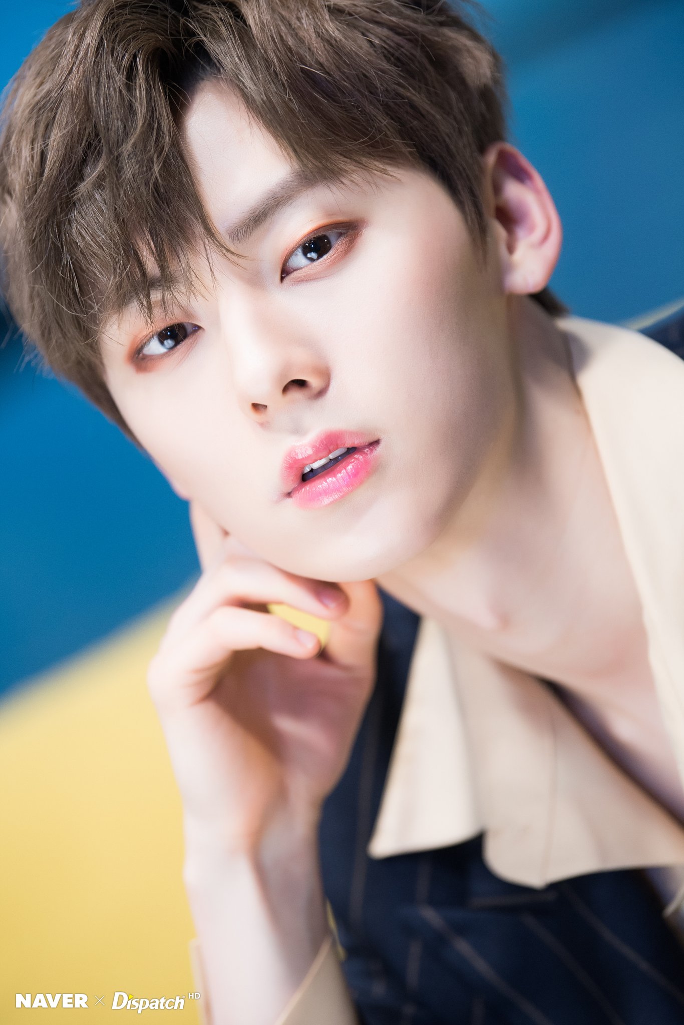 Hwang Min Hyun Wanna One Go For Hwang Min Hyun🦊 on Twitter: "181120 [DISPATCH X NAVER] ‘Wanna One