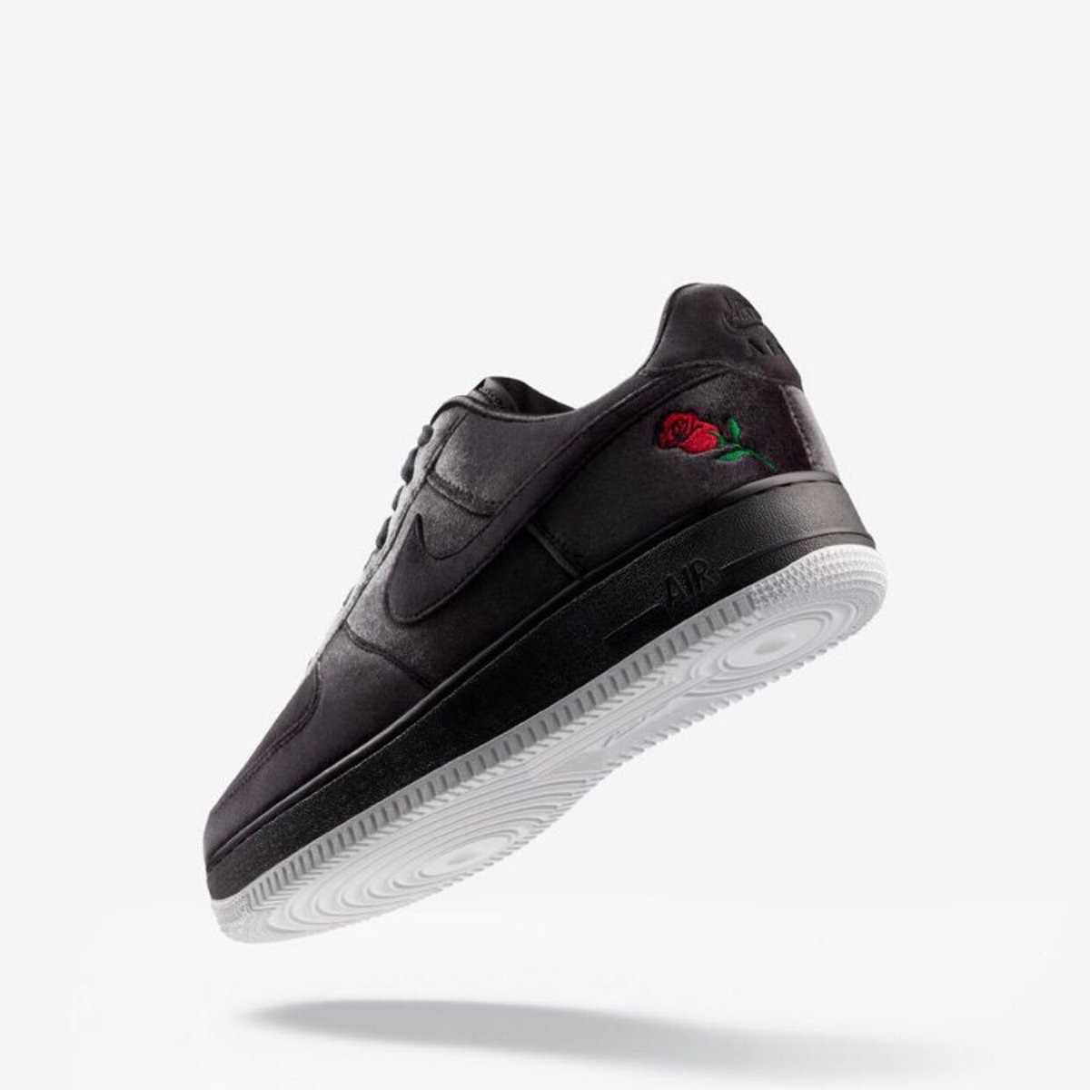 air force 1 at the mall