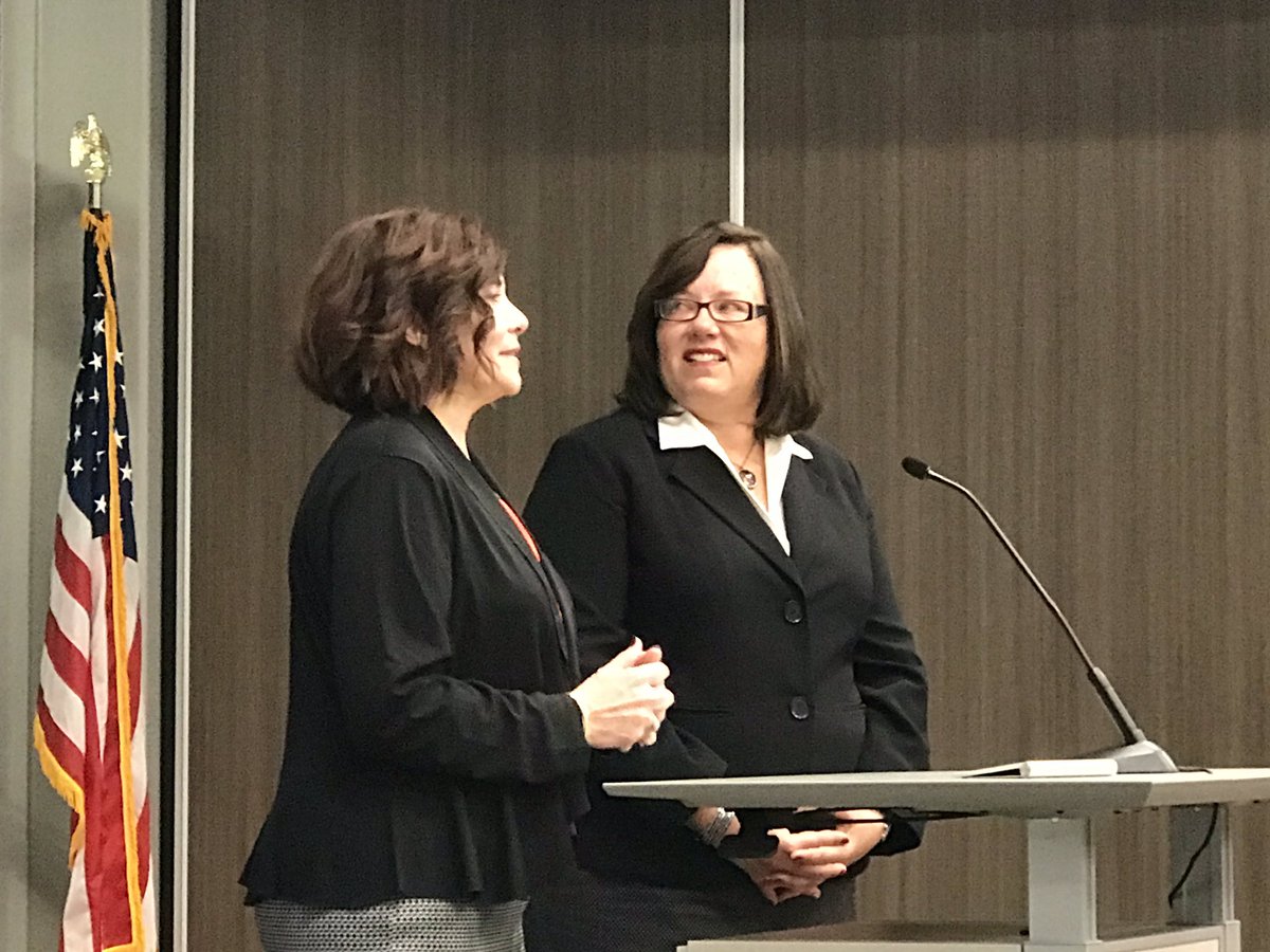 JackiSturm's tweet image. Instructional spaces - proud to hear @MrsEpplerSM and @CharleneClorek enthusiastically talk about their collaborative and student-centered learning spaces, at the @mentorschools Bd Mtg. @MikeLynchMentor #balancedlearning #onceacard @MortonPRIDE