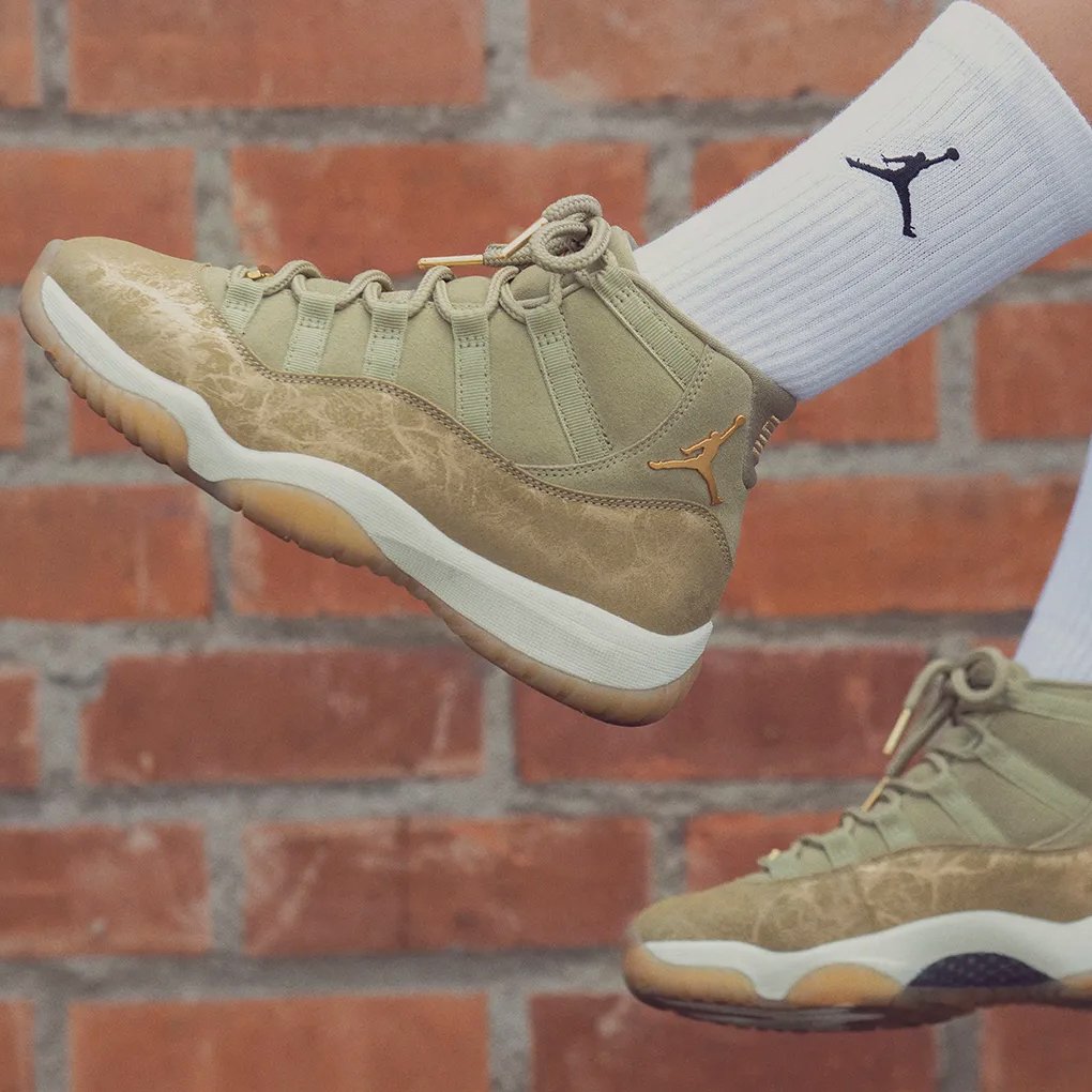 air jordan 11 olive lux