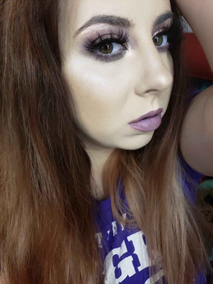ashemnicole's tweet photo. #lillylashes #miami #jaclynhillvault #blingboss #morphe #ofraxnikkietutorials #everglow #stilaglitterandglow #kittenkarma #nyx #epicink #benefit #RollerLash #gimmebrow #katvond #shadeandlight #jeffreestar #selfcontrol #tartecosmetics #shapetape #covergirl #healthyelixir https://t.co/WhBfZWLYtw