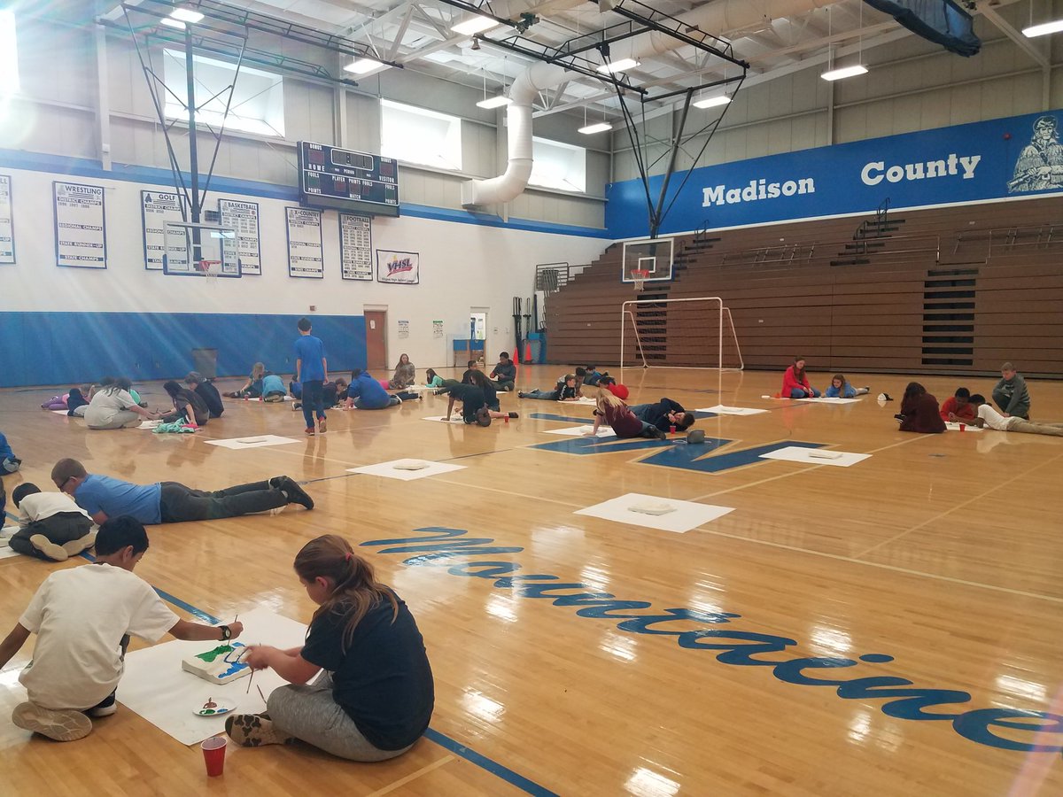 kadamswms's tweet photo. When you have a great team, good things happen.  60 students painting watershed models in the gym. @Brynn_Welch_17 @StephanieDeNic1 https://t.co/BwgUWNHABL