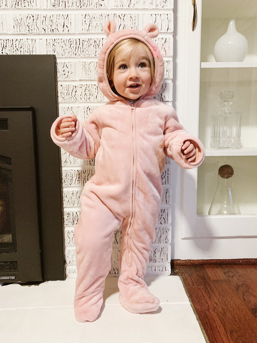 Kandis_Spurling's tweet photo. Baby bear is ready for winter. 🐻💞❄️ https://t.co/qdCkfj9RdP