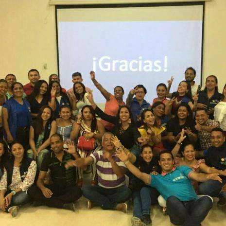 kptorres0125's tweet photo. Compromiso con la educación de Colombia.#AlertaPTA_EnRiesgo https://t.co/kseYHFNq2a