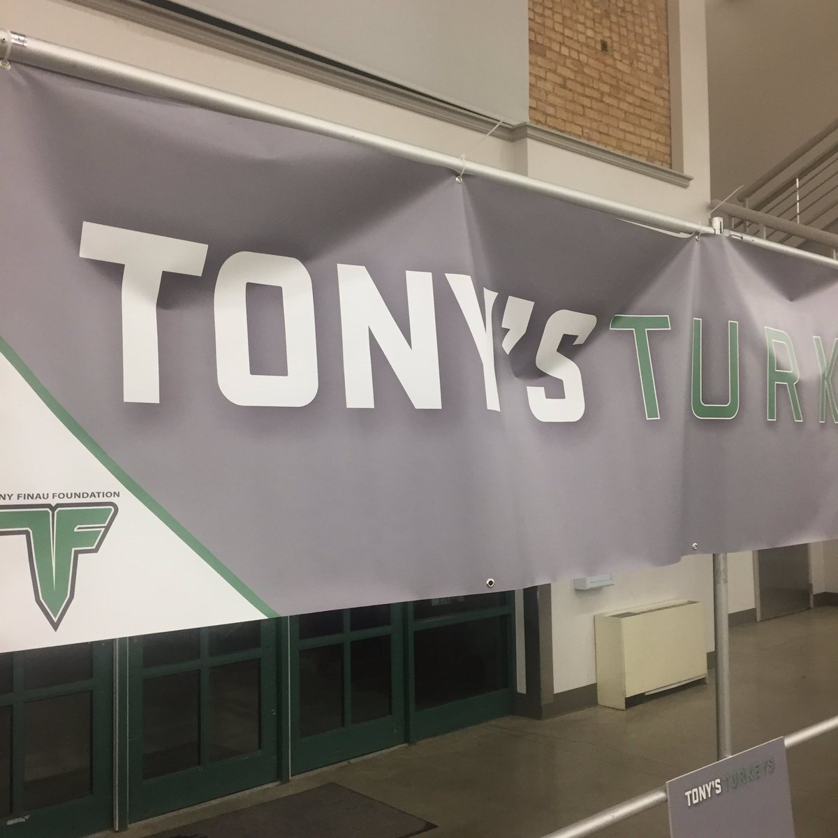 paulpugmire's tweet photo. So grateful to be able to help a little at #TonysTurkeys by @FinauFoundation and @TraegerGrills. What a great thing they’re doing for the community. #inspiresomeone #utahgolf https://t.co/6s8501iLbo