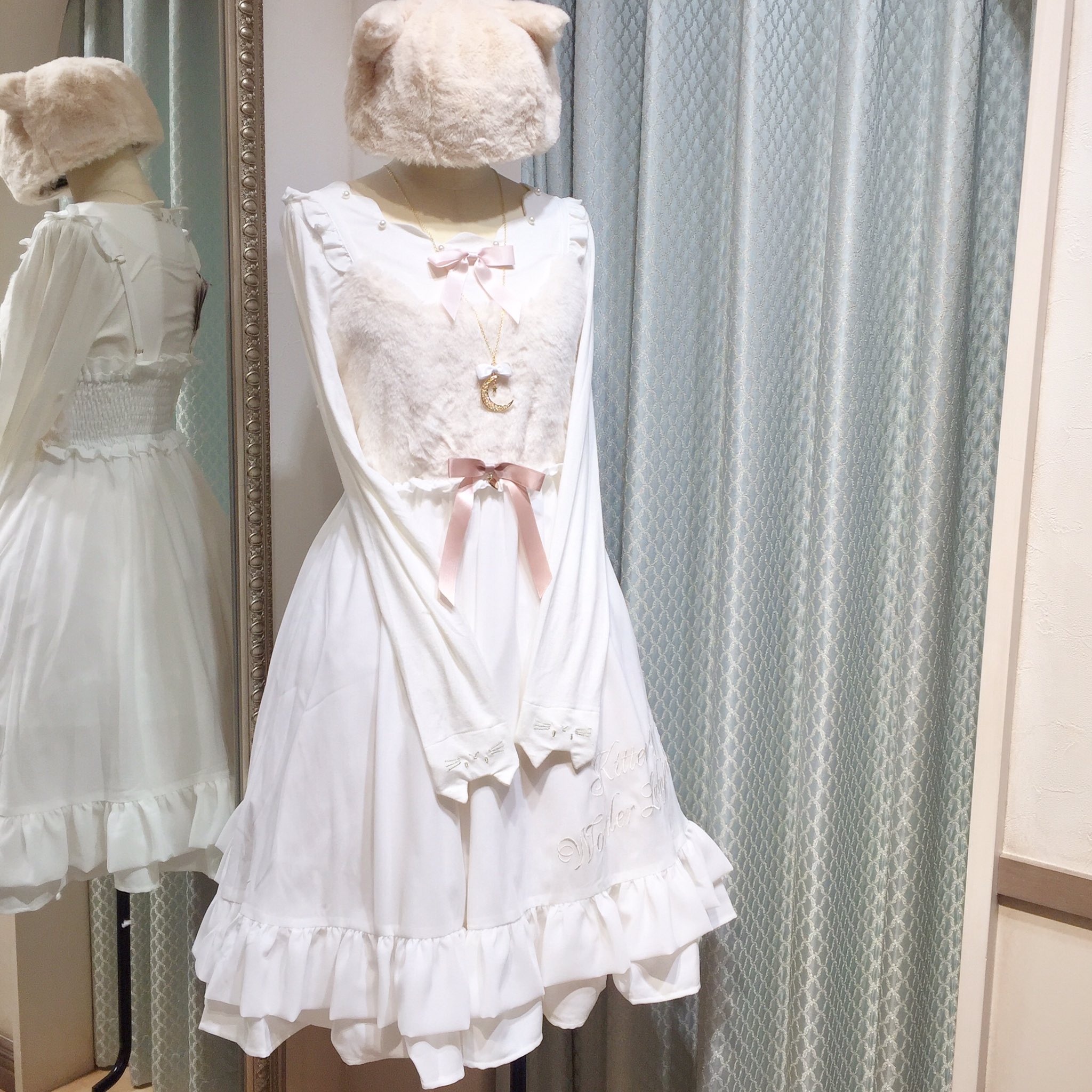 ワンピース Kitten in Flower Basket Amavel ワンピース Kitten in Flower Basket Amavel Kitten in Flower