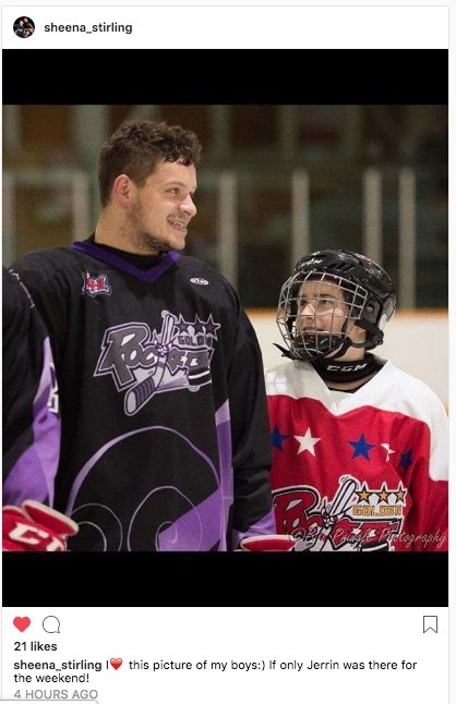 RocketsGolden's tweet photo. What family weekend was all about...
Jayden and little brother Jordan Hendricks together for the starting line-up announcement Saturday night.
#RocketsHockey #GoldenBC #getupgolden #KIJHL #brotherlylove
> https://t.co/kvtCfNPqof https://t.co/ZC5ZUSkmYl