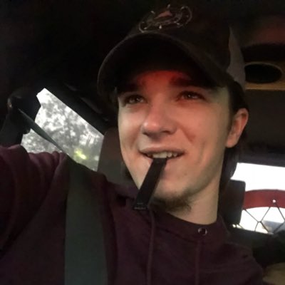 jonahanselmi's tweet photo. #NewProfilePic https://t.co/EXQ7L6bu7f