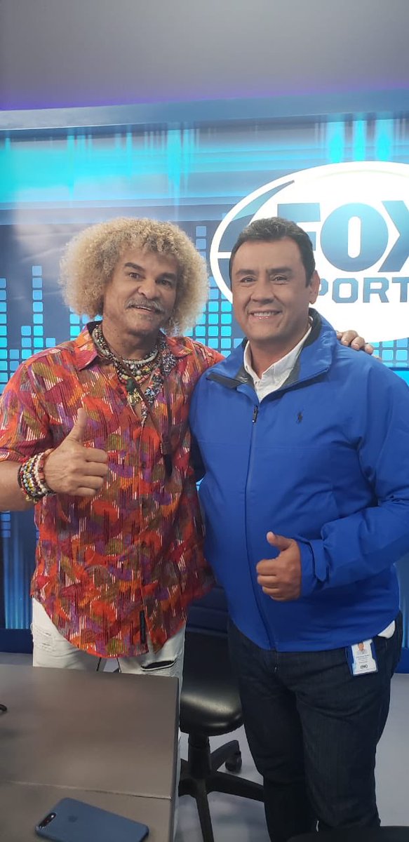 Pachovelez10's tweet photo. Listos con el Pibe en ⁦@FOXSportsCo⁩ no se lo pierdan desde las 9pm https://t.co/RYlIzOoqDJ