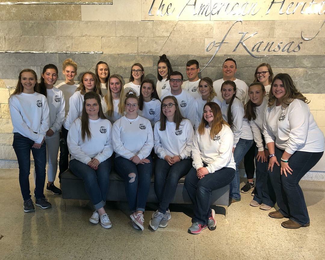 Kansas4H's tweet photo. The 2019 @KS4HCouncil was elected during the Kansas Youth Leadership Forum at @RockSprings4H Center this past weekend. We are excited to see these #TrueLeaders in action. Congrats to you all! #KS4H https://t.co/EhKYAX0i3r