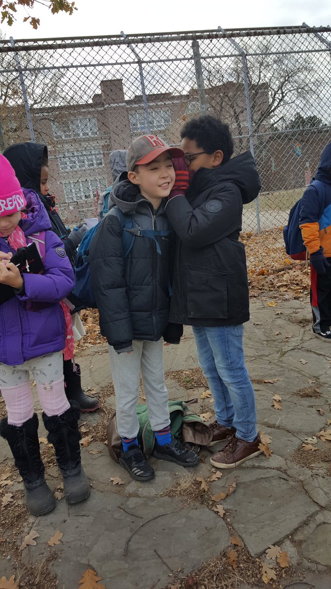 NoFun106's tweet photo. Getting to to field trip was almost as much funas the destination! https://t.co/jobr9p0Kj7