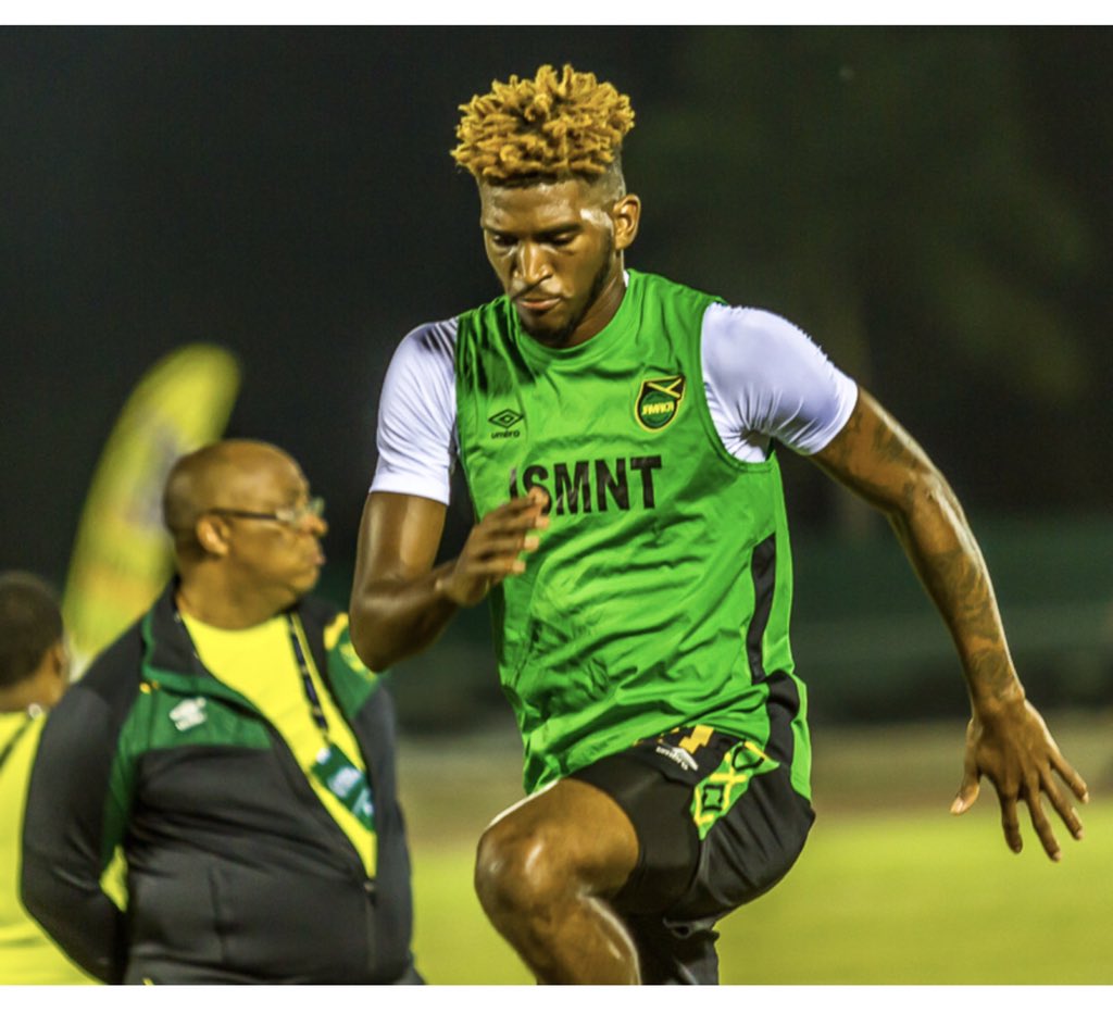 Damion Lowe tweet media