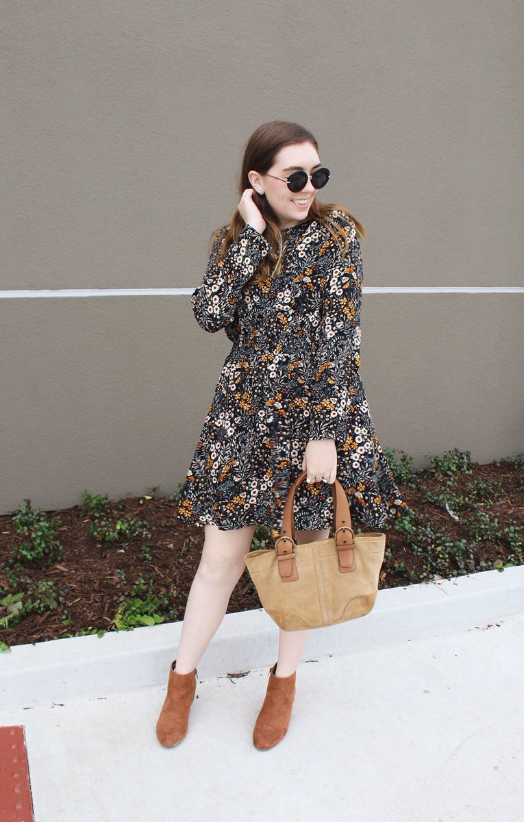 BestStyleBlog's tweet photo. Loving the 70s vibes from this look and my vintage @Coach bag✨ click here to shop the outfit: https://t.co/FTU1PmdXZw https://t.co/MTLroc1yNu