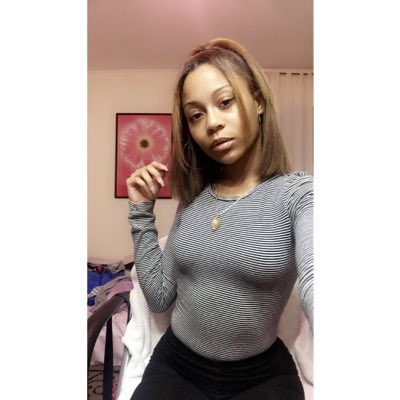 GoddessTee_'s tweet photo. #NewProfilePic https://t.co/pnG2Y4rJtV