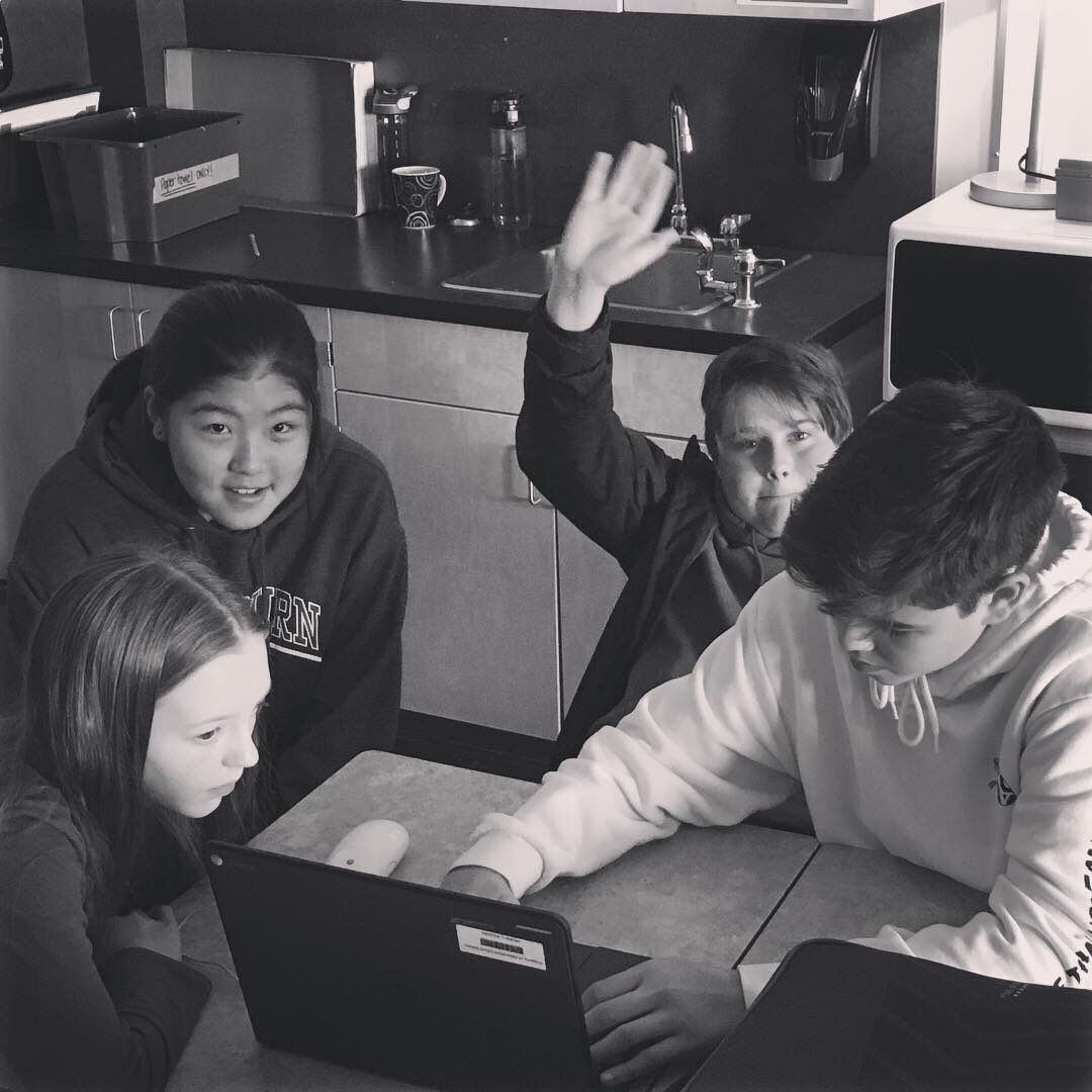 s2solson's tweet photo. The 6’s and 8’s came together today to participate in a digital breakout for Refugee. Was fun to see them work together and share their knowledge. Thankful for partnerships around the globe and across the hall #GRA2018 https://t.co/4Z60ISxNAJ