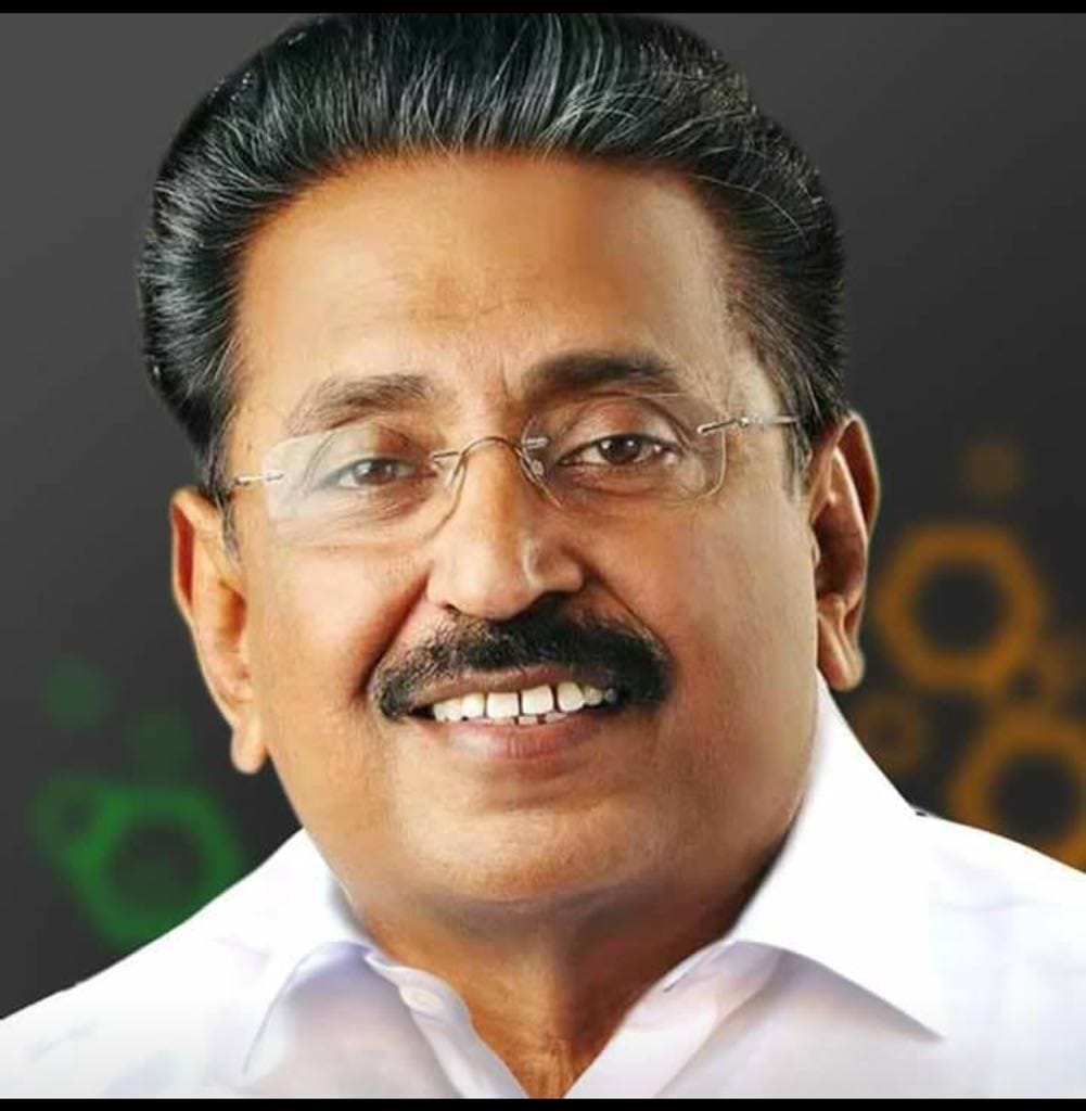 sajilsidhu's tweet photo. " *വയനാട് എം.പിയും കോൺഗ്രസ്സ് നേതാവുമായ എം.ഐ ഷാനവാസ് എം.പി അന്തരിച്ചു* പ്രിയ നേതാവിന് ഒരായിരം.... ഒരായിരം...... കണ്ണീരിൽ കുതിർന്ന ആദരാഞ്ജലികൾ "

  🇮🇳സജിൽ മൂടില്ലാവിള🇮🇳 https://t.co/iZvS09zk32
