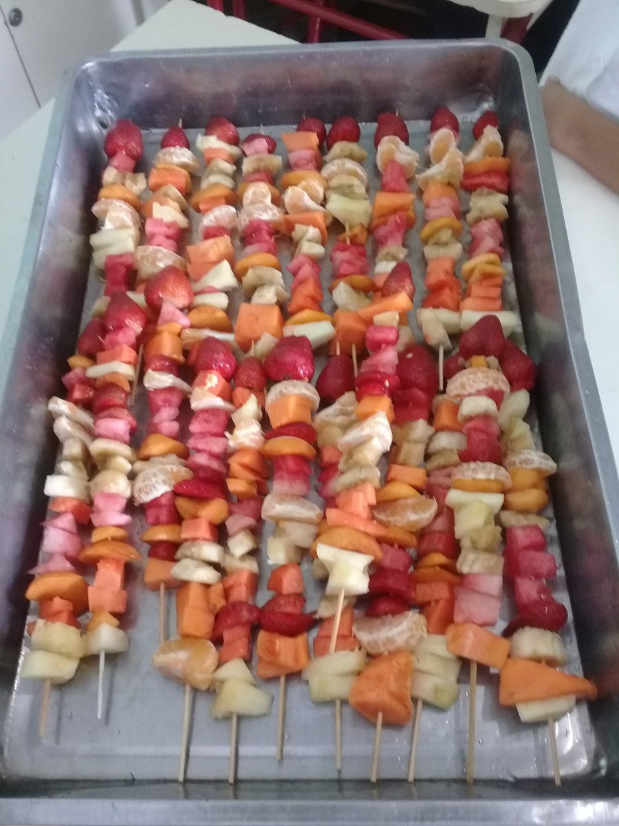 CSocopo's tweet photo. Encuentro Gastronómico Mucp.Sucre-Barinas .Se realizó el día de la alimentación colaboración de 17 docentes 3 madres elaboradoras, 280 estudiantes y 15  representantes.@CulturaMPPE  @culturatotlzedc @CulturaZEBnas @psuvaristobulo  @NicolasMaduro https://t.co/mQVJeDToPO
