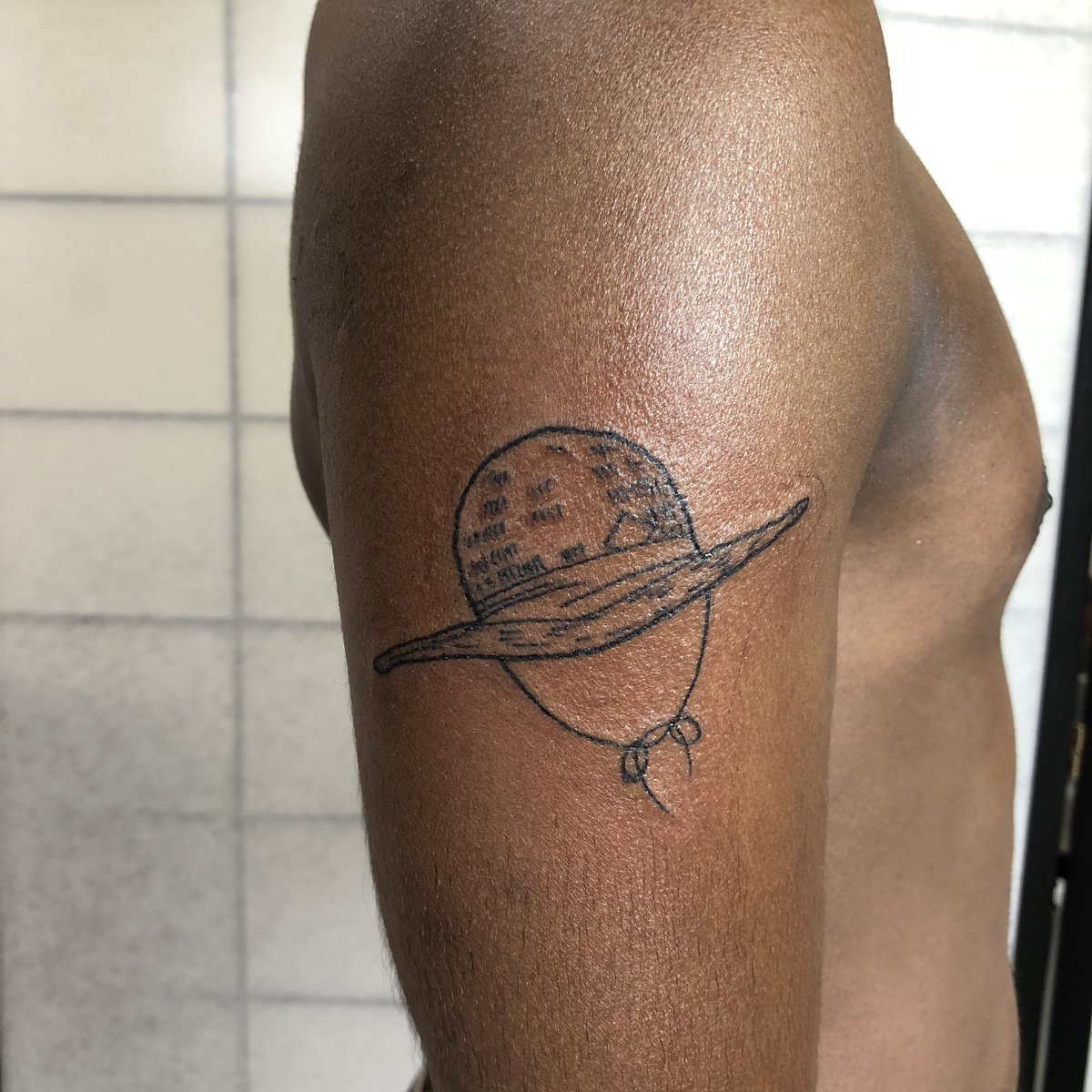Hachi Artemis Tattoo Tokyo Tattoo Du Jour Le Chapeau De Luffy Tokyo Japan Japon Tattoo Onepiece Ink タトゥー タトゥー好きな人と繋がりたい ヲタトゥー Hachi Artemis Tattoo Tokyo Tattoo Du Jour Le Chapeau De Luffy Tokyo Japan Japon Tattoo Onepiece Ink タトゥー タトゥー好きな人と繋がりたい ヲタトゥー