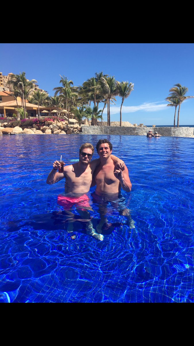 VanillaThunda2's tweet photo. Happy 20th birthday to my guy, josh !! I love you brother, live it up❤️ https://t.co/i8au36k20R