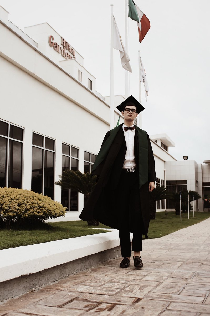 FaresOsorio's tweet image. A días de concluir lo que por años se cosechó 🎓 #PromShoot