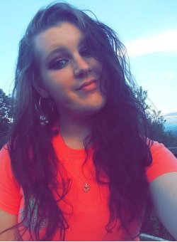 CMSchlenke's tweet photo. I'm not a huge fan of GoFundMe because they take a big chunk of the money that is raised. These two families could use some help. 100% of your donation will go to them. https://t.co/0dfi7jLrTI https://t.co/7MiENHZ4u6