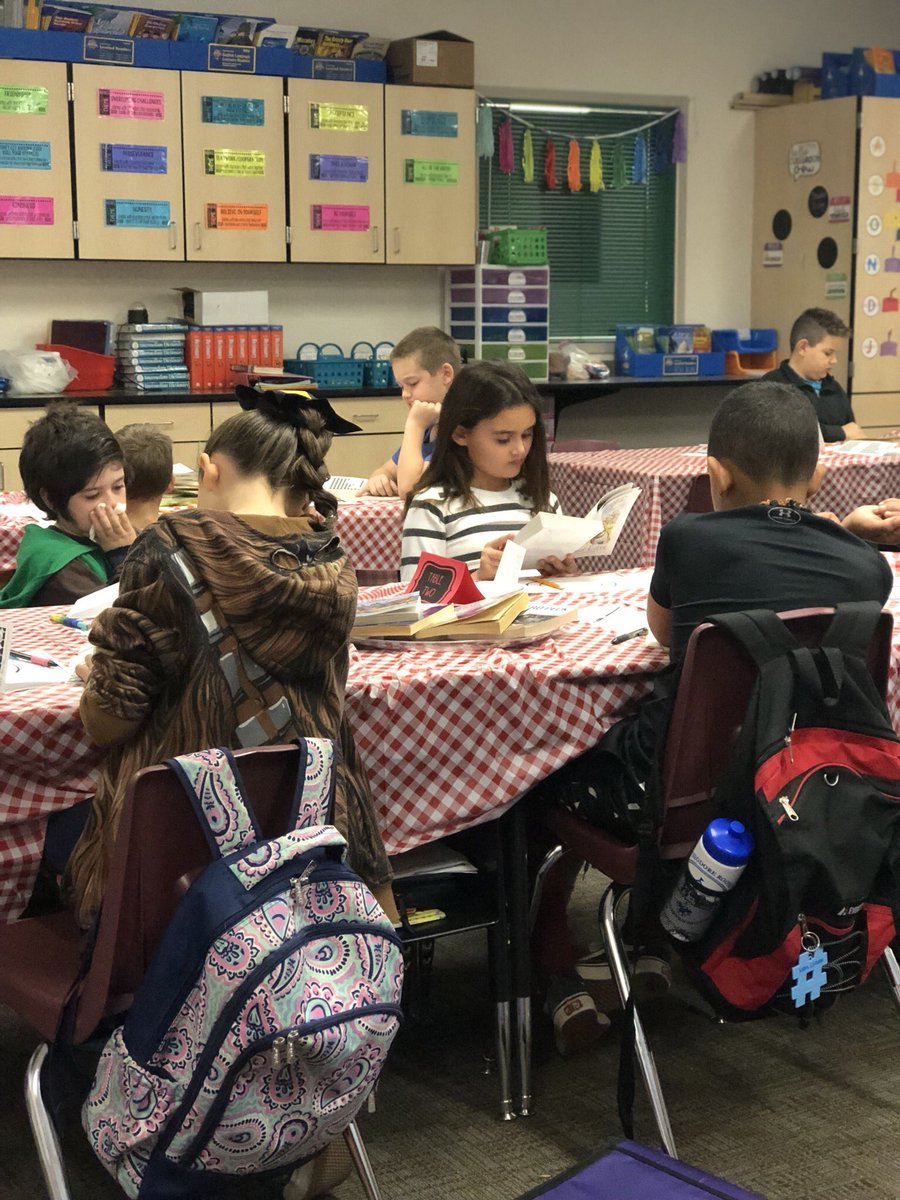 Schreyer4th's tweet photo. @4th_legend  had a great time “tasting books” today! They loved reading different genres and reflecting on what they liked and didn’t like. @LegendSprings #welovetoread #thanksgivingweek #booktasting https://t.co/A8vRSdSobg