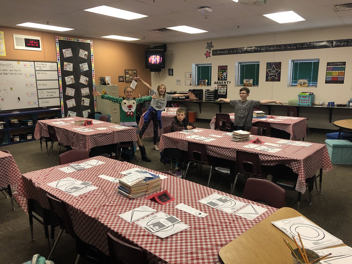 Schreyer4th's tweet photo. @4th_legend  had a great time “tasting books” today! They loved reading different genres and reflecting on what they liked and didn’t like. @LegendSprings #welovetoread #thanksgivingweek #booktasting https://t.co/A8vRSdSobg