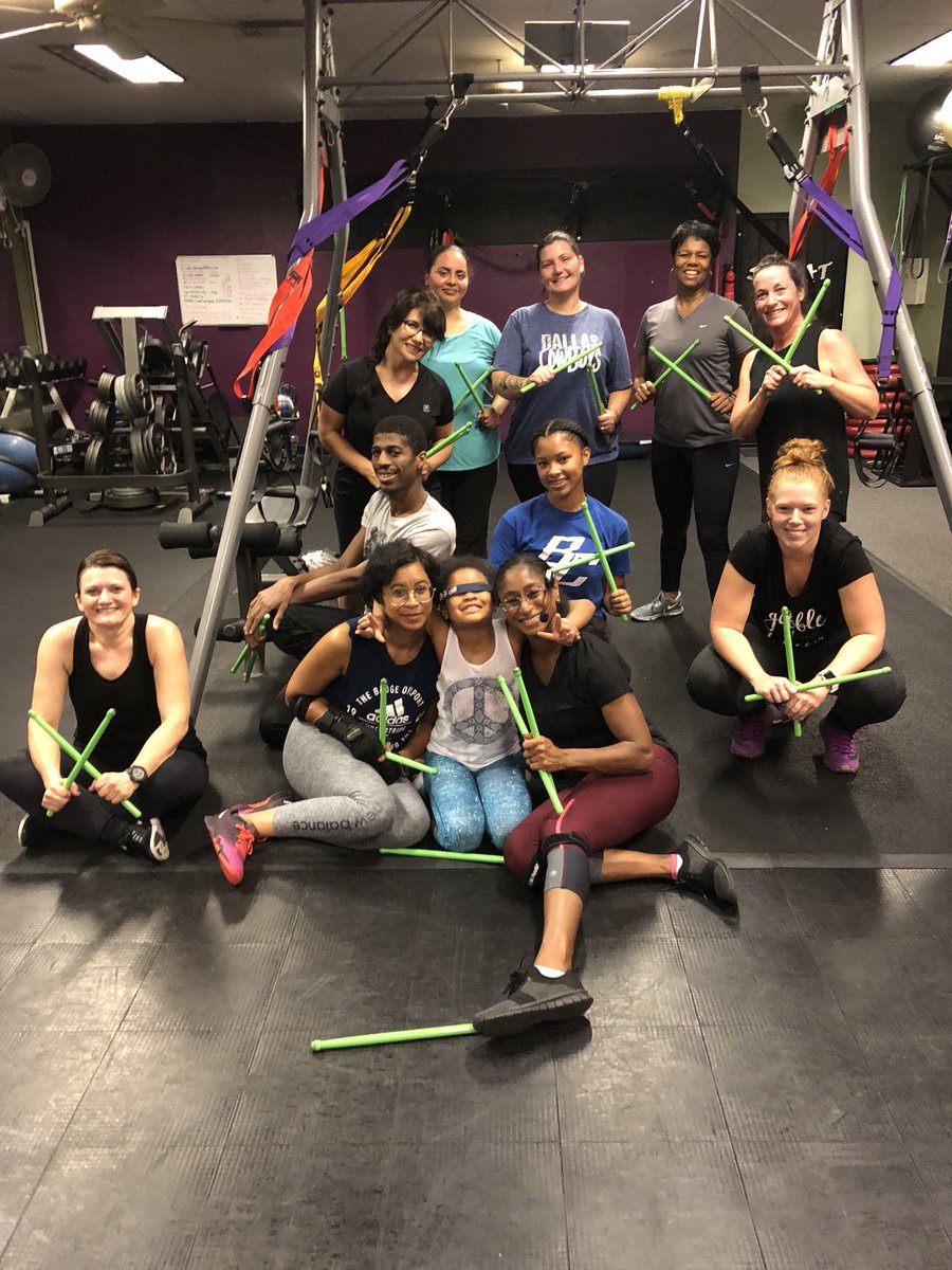 SWEATFitnessCtr's tweet photo. All love here. #POUNDposse 🤪💜
Try #POUNDfit free when you register at https://t.co/knic89mKn7 to receive your #3freeclasses!
#SWEATStockton #SWEAT #Stockton #California #fitness #fitfam #exercise #workout #free #tuesdaythoughts #fitnessgoals #goals #TuesdayTips #Tuesdayseflie https://t.co/jvMMIjF9zw