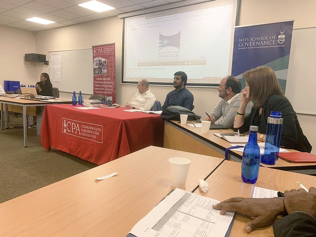 Day 3 here at @WitsUniversity South Africa, Prof Alex van den Heever and Prof Murray Cairns lead the latest interactive session with #Commonwealth Parliamentarians on how power is used and mediated in the State. #ConnectedCommonwealth #Parliament #Democracy