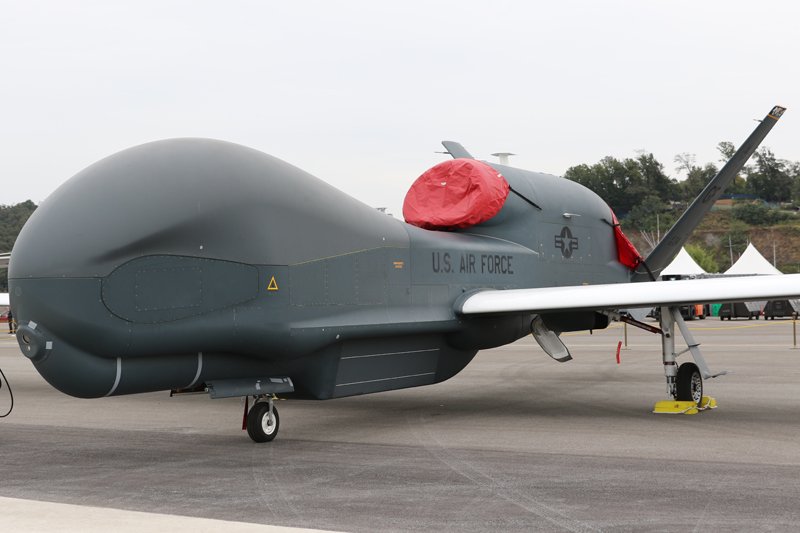 ShephardNews's tweet image. Japan secures Global Hawks and eyes Avengers shephardmedia.com/news/uv-online…