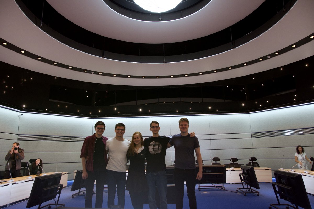 CzechInvest_CZ's tweet photo. Své brány otevřelo veřejnosti minulý týden sídlo agentury @EU_GNSS 🛰️🌍🛰️ Vítězové soutěžní kategorie Navigation #SpaceApplicationHackathon zde představili svůj projekt Dronetag. Potkat bylo možné i vládního zmocněnce @KarelDobes #CzechSpaceWeek #CSW2018 https://t.co/N9SycNTVbx https://t.co/X7HAPupjiq