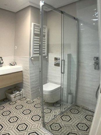 HISBALITmosaico's tweet photo. Aplicaciones diferentes del #MOSAICO para el #BAÑO |
Paredes: @GalanSobriniArq | Unicolor |Negro
Suelo: Diseño #ArtfactoryHisbalit @monica_diago
Plato de ducha: #Interiosimo Novadecor
#decoracion #baño #revestimiento #hisbalit #mosaic #FelizMiercoles https://t.co/uzXTsks2Yd