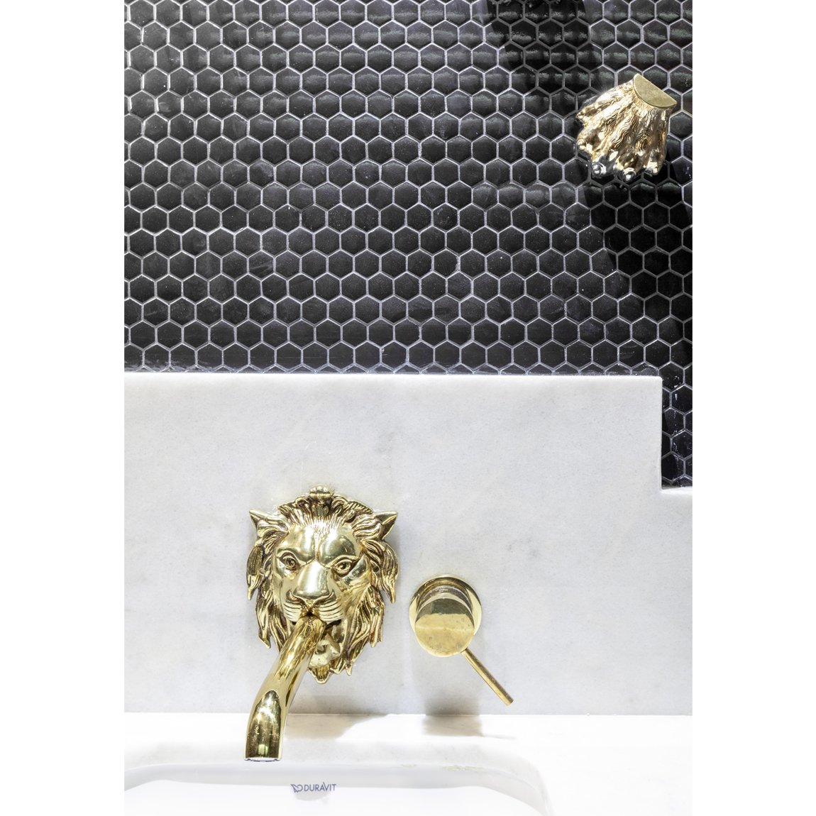 HISBALITmosaico's tweet photo. Aplicaciones diferentes del #MOSAICO para el #BAÑO |
Paredes: @GalanSobriniArq | Unicolor |Negro
Suelo: Diseño #ArtfactoryHisbalit @monica_diago
Plato de ducha: #Interiosimo Novadecor
#decoracion #baño #revestimiento #hisbalit #mosaic #FelizMiercoles https://t.co/uzXTsks2Yd