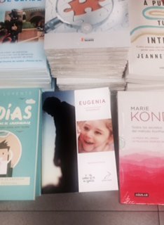 GospaArts's tweet image. Una alegría encontrar #Eugenia (La historia de @Run4S ) y #ProyectoMagdala en @TroaLibrerias de Serrano.
Dos libros que harán mucho bien.
¡Seguimos editando!