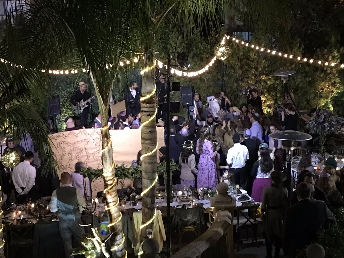 ShabbatTent's tweet photo. Awesome joy at the wedding https://t.co/35yfGXUyO0