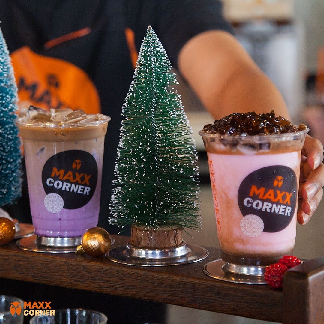 idmaxxcorner's tweet photo. Corner Buddies! Coba lihat lagi foto di atas, pasti penasaran dengan kesegaran dua menu baru dari Maxx Corner kan?! ππ
-
Persiapkan diri kamu untuk Promo Doger Frappe dan Taro Latte! π Segera mention teman kamu dan sebarkan info ini sebelum terlewat yaa! π
-
#MAXXCorner https://t.co/bobLMgbh3n