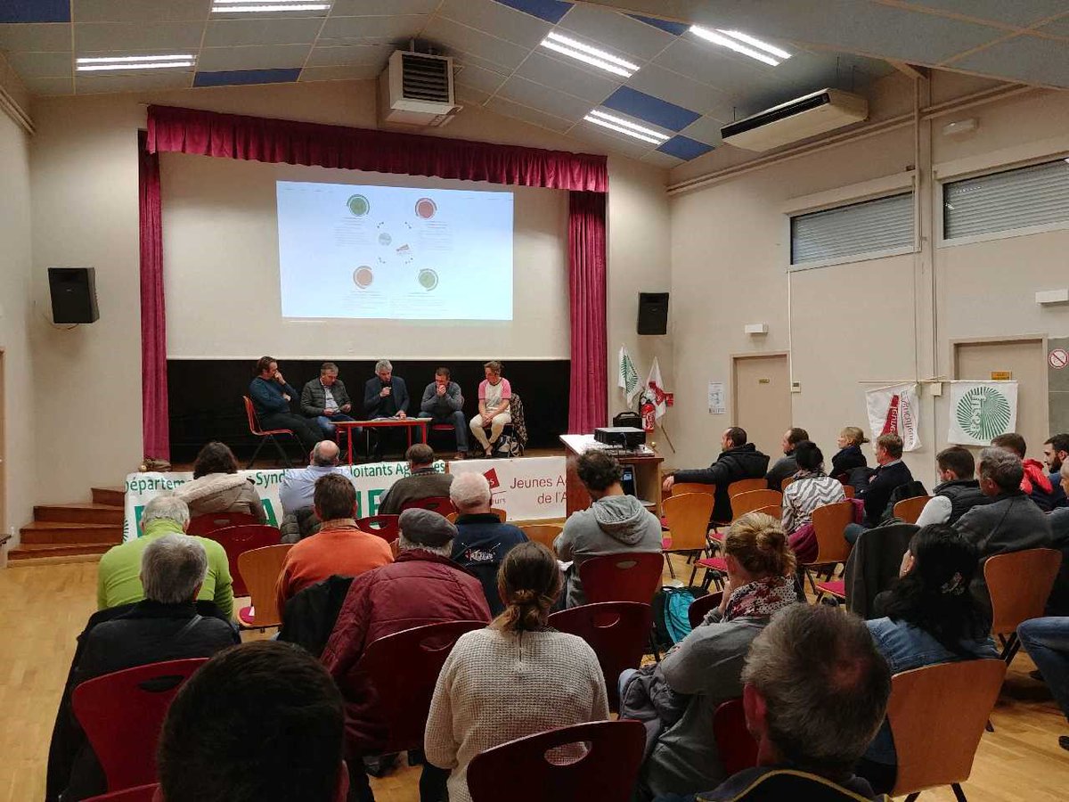 FDSEA Ariège (@fdsea09) on Twitter photo La FDSEA 09, les Jeunes Agriculteurs 09 ont présenté, hier, leur programme sur l'élevage à une quarantaine éleveurs à la Bastide-de-Sérou. Nous remercions <a href="/CDavenet/">cedric davenet</a> et <a href="/BenezitPatrick/">Patrick Benezit</a> qui étaient présents pour nous apporter un éclairage national à notre projet #lespiedssurterre. La FDSEA 09, les Jeunes Agriculteurs 09 ont présenté, hier, leur programme sur l'élevage à une quarantaine éleveurs à la Bastide-de-Sérou. Nous remercions <a href="/CDavenet/">cedric davenet</a> et <a href="/BenezitPatrick/">Patrick Benezit</a> qui étaient présents pour nous apporter un éclairage national à notre projet #lespiedssurterre.