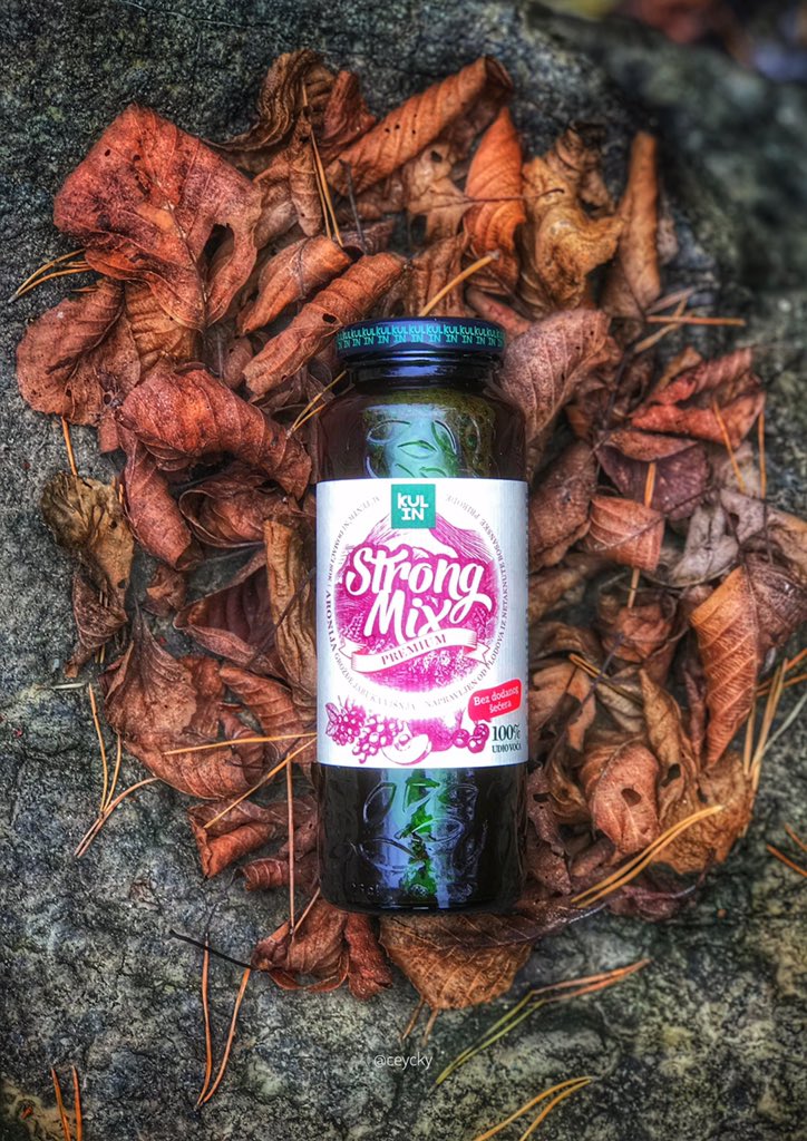 KuliramUzKulin's tweet photo. Fotografija koja najbolje ilustruje jesen. 🍃🍁
Uz #StrongMix kombinaciju vitamina, zaobići će vas svaki virus u ovim prohladnim danima. 🙂
📸: @ceycky https://t.co/3ck6OlFJ7I