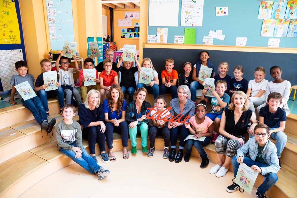 frsFNRS's tweet photo. Le #FNRS a réalisé, avec ⁦@RTLTVI⁩ , des "kits enfants" pour parler du #cancer aux plus jeunes. Découvrez l'histoire de Lulu, écrite et racontée par Maureen Dor, sur le site (tout nouveau lui aussi) ➡️ https://t.co/j0iODwq1Lw Illus : Charlotte Meert - Photos : O. Pirard. https://t.co/0i52YR8aPe