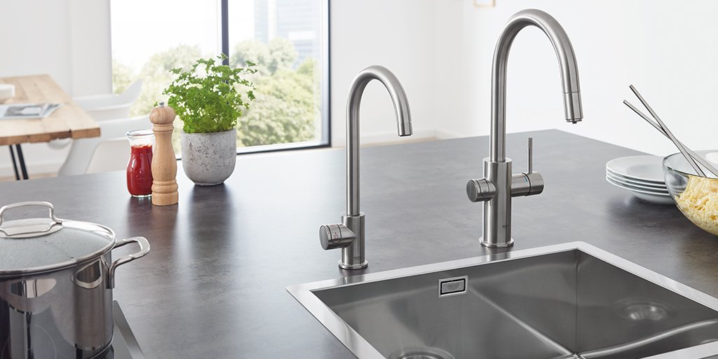 Heerlijk opladen krijgen GROHE on Twitter: "#GROHE tap and sink combinations meet even the highest  demands in #style and #function. Add to that GROHE Red or Blue, and to us,  that equals a perfect kitchen.