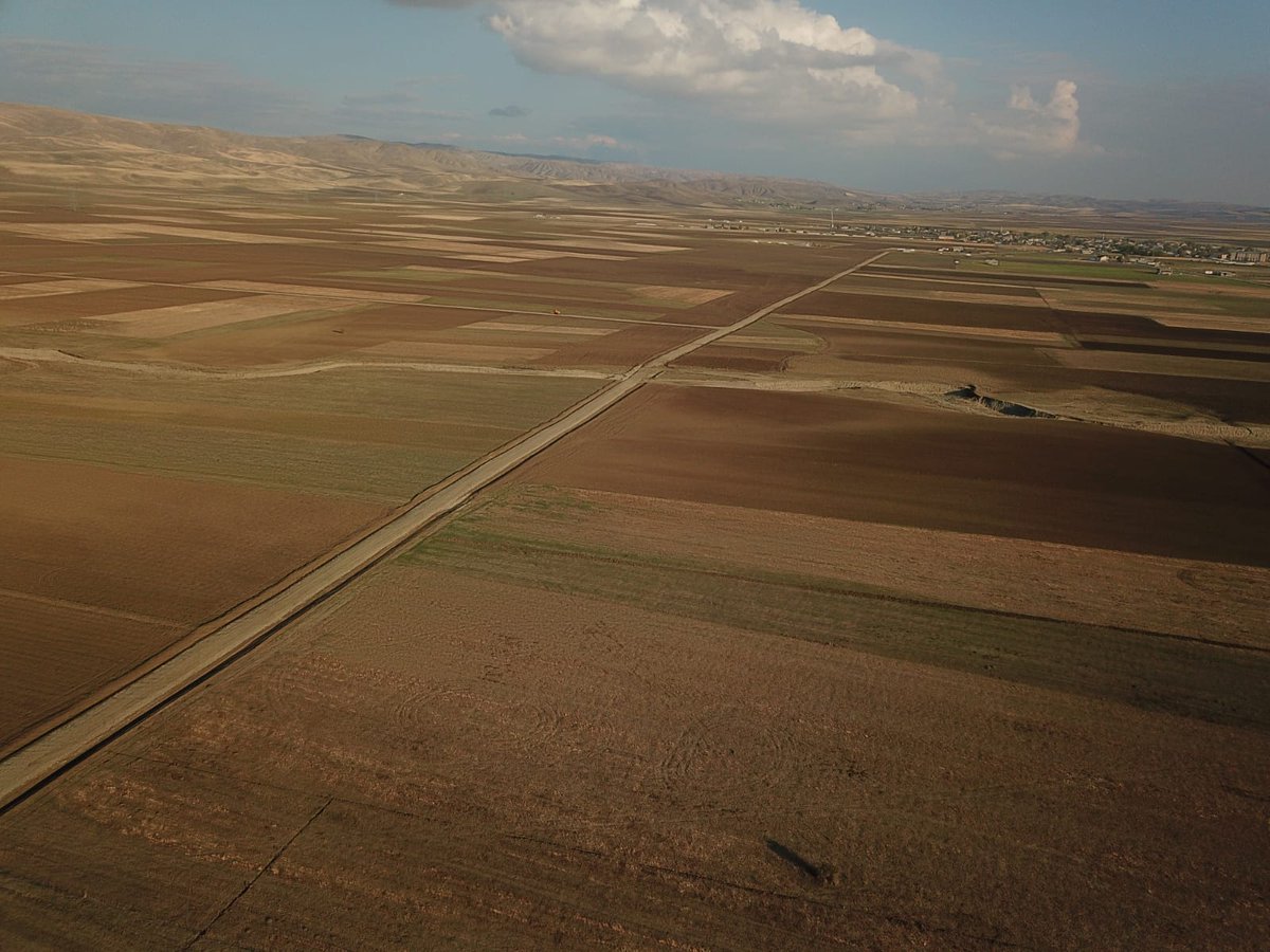 '#Muş 3. Kısım Arazi Toplulaştırma ve TİGH' projesi kapsamında #Kırköy Beldesinde yapılan çalışma ile kırsal kalkınma hedeflerinin gerçekleşmesine katkı sağlanması hedeflenmiştir.