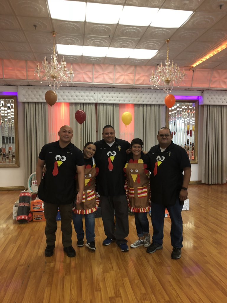 Newton Annual Thanksgiving Potluck.🦃🍁