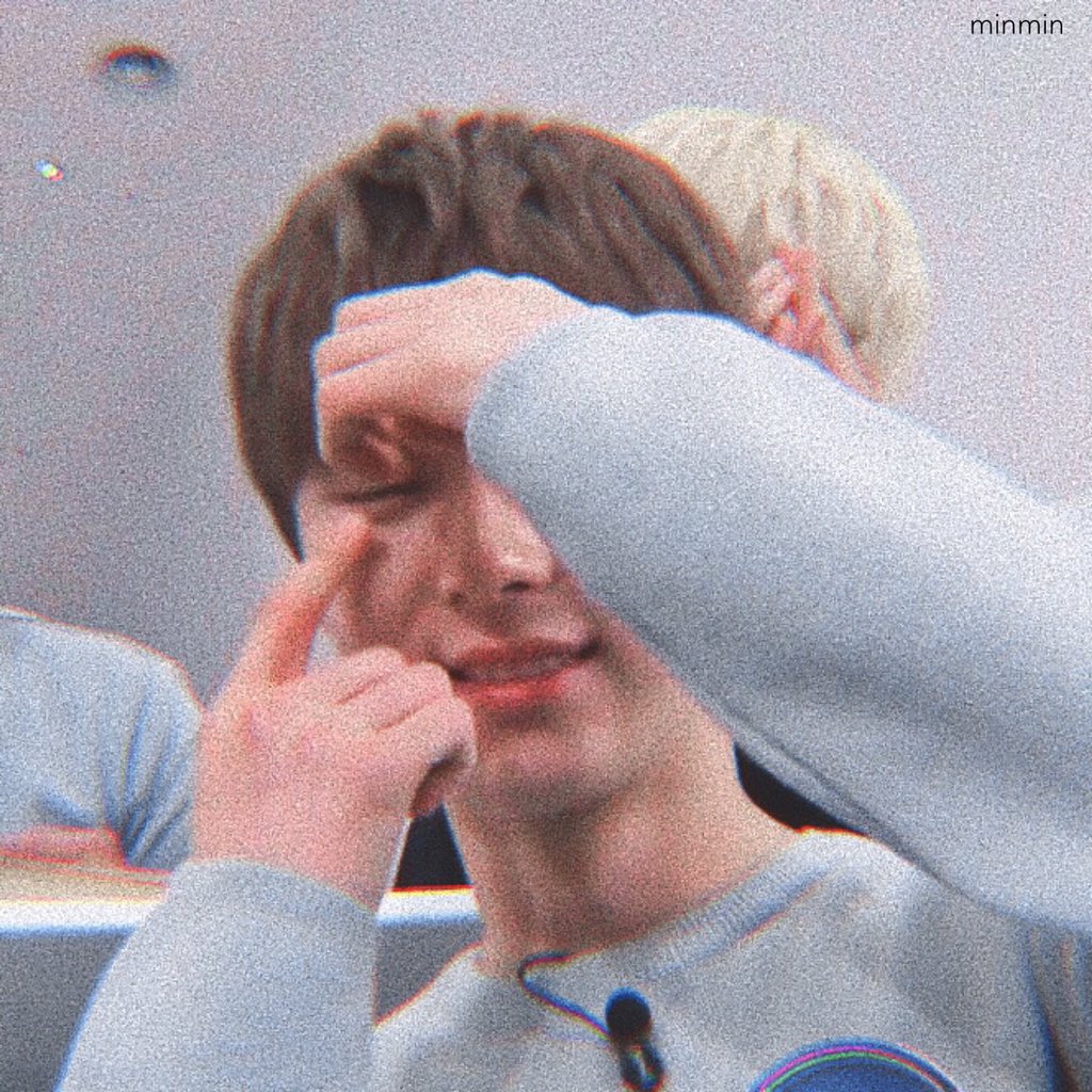 mhleegopi's tweet photo. #황민현 #민현 #minhyun https://t.co/FasmYiF8Tn