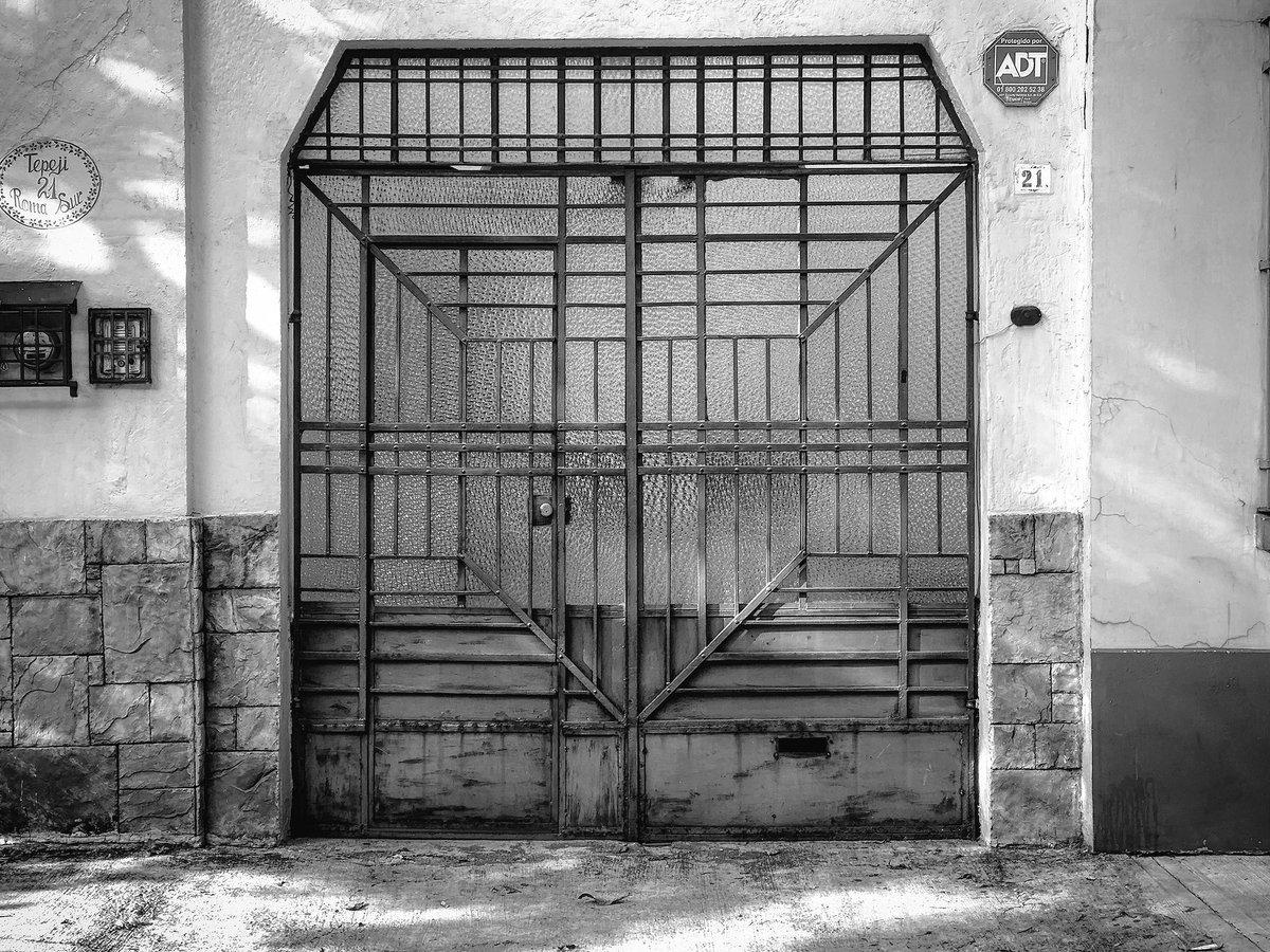 Santiago Arau on Twitter "Calle Tepeji 21 en la colonia Roma. La casa en donde se filmó